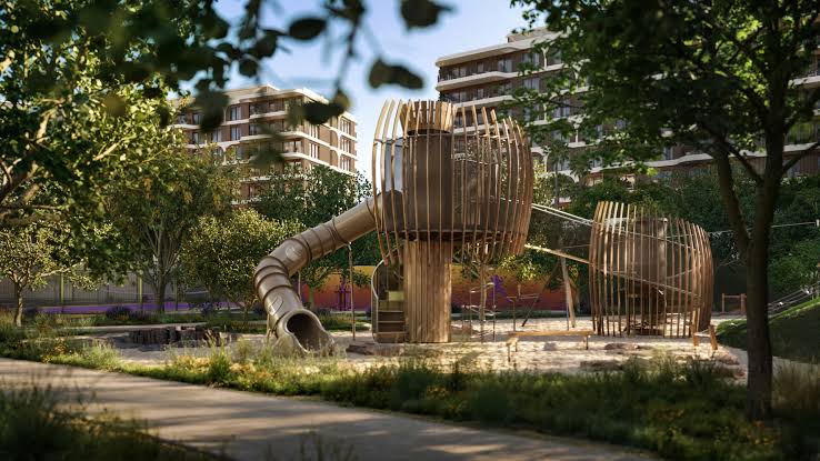 The Canopies at Yas Point - Central park and kids play area